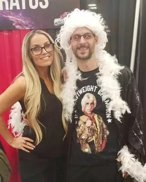 Trish Stratus / trishstratuscom nude photo #1425