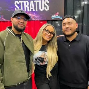 Trish Stratus / trishstratuscom nude photo #1429