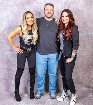 Trish Stratus / trishstratuscom nude photo #1526