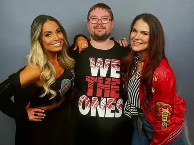 Trish Stratus / trishstratuscom nude photo #1558