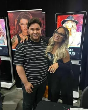 Trish Stratus / trishstratuscom nude photo #1561