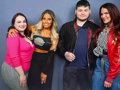 Trish Stratus / trishstratuscom nude photo #1567