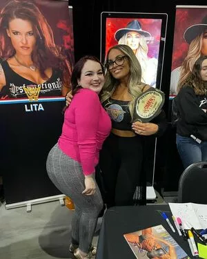 Trish Stratus / trishstratuscom nude photo #1569