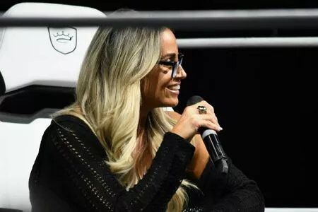 Trish Stratus / trishstratuscom nude photo #1587