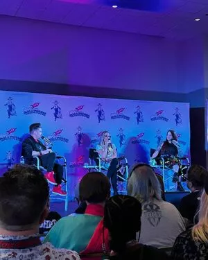 Trish Stratus / trishstratuscom nude photo #1645