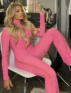 Trish Stratus / trishstratuscom nude photo #1650