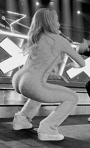 Trish Stratus / trishstratuscom nude photo #1651