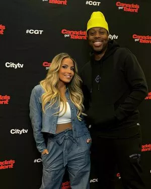 Trish Stratus / trishstratuscom nude photo #1660