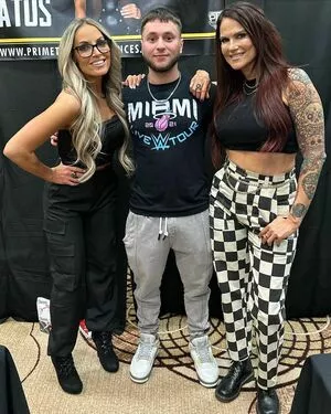 Trish Stratus / trishstratuscom nude photo #1688