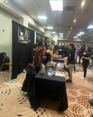 Trish Stratus / trishstratuscom nude photo #1690