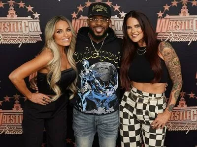 Trish Stratus / trishstratuscom nude photo #1693