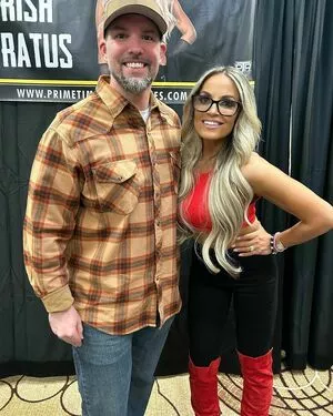 Trish Stratus / trishstratuscom nude photo #1719