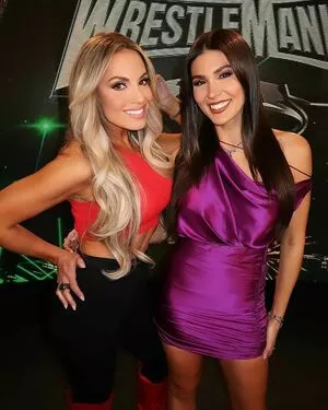 Trish Stratus / trishstratuscom nude photo #1722