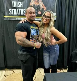 Trish Stratus / trishstratuscom nude photo #1740