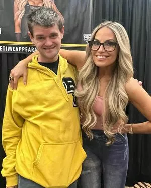 Trish Stratus / trishstratuscom nude photo #1748