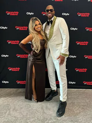 Trish Stratus / trishstratuscom nude photo #1812