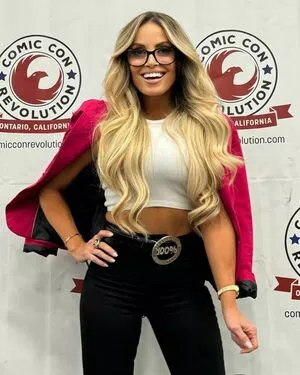 Trish Stratus / trishstratuscom nude photo #1822