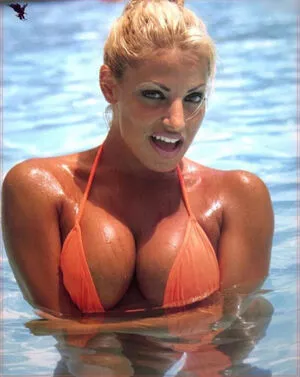 Trish Stratus / trishstratuscom nude photo #1870