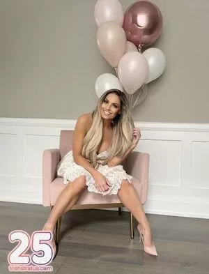 Trish Stratus / trishstratuscom nude photo #1896