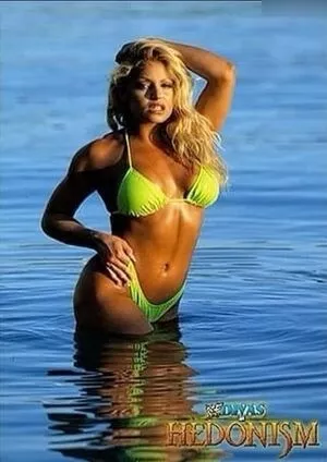 Trish Stratus / trishstratuscom nude photo #1902