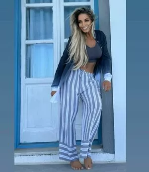 Trish Stratus / trishstratuscom nude photo #1941