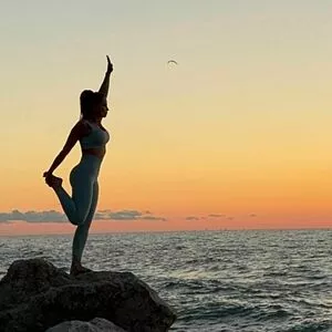 Trish Stratus / trishstratuscom nude photo #1949