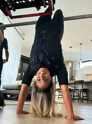 Trish Stratus / trishstratuscom nude photo #1969