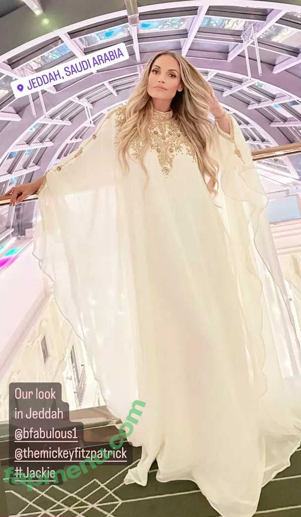 Trish Stratus nude photo #1023 (trishstratuscom)