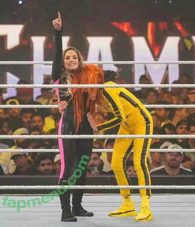 Trish Stratus nude photo #1029 (trishstratuscom)