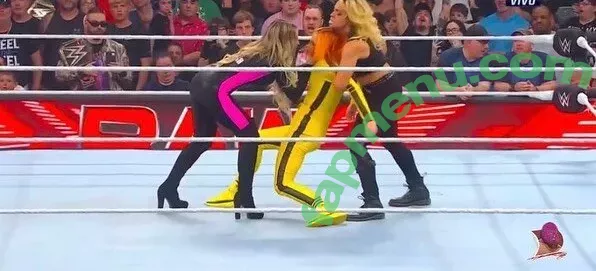 Trish Stratus nude photo #1044 (trishstratuscom)