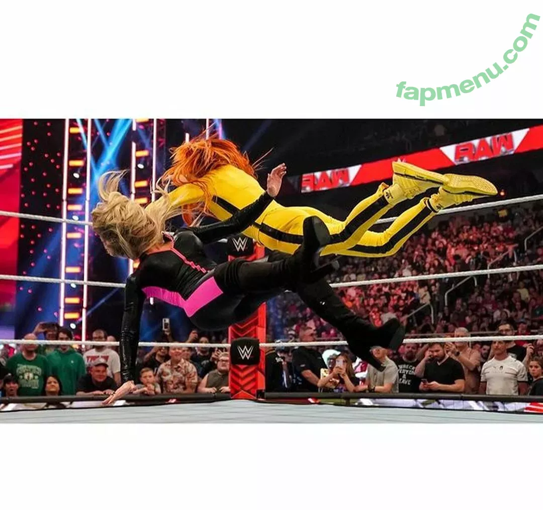 Trish Stratus nude photo #1051 (trishstratuscom)