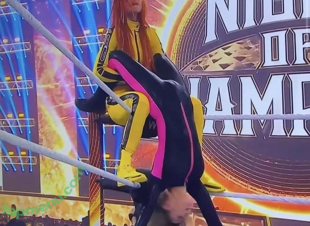 Trish Stratus nude photo #1054 (trishstratuscom)