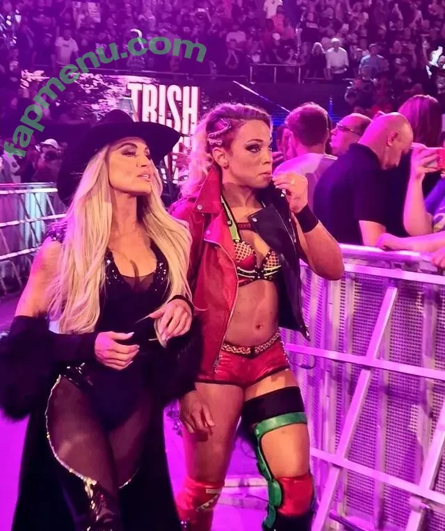 Trish Stratus nude photo #1108 (trishstratuscom)