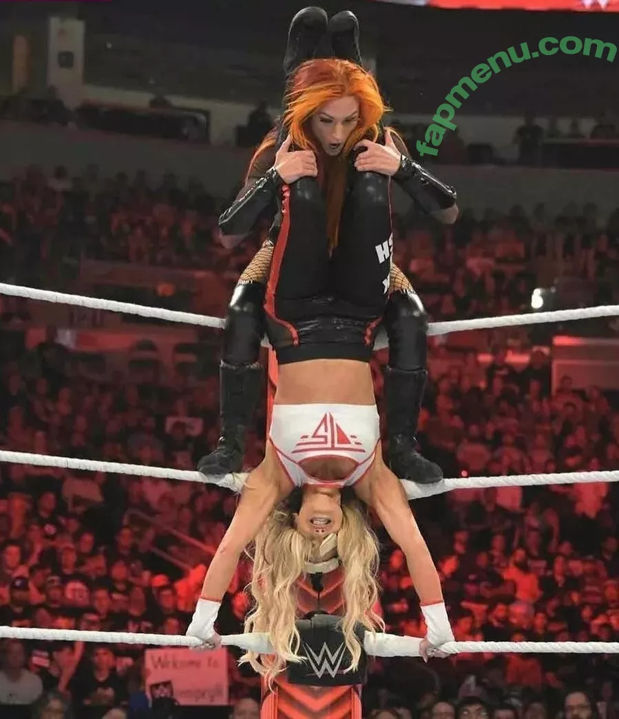 Trish Stratus nude photo #1159 (trishstratuscom)