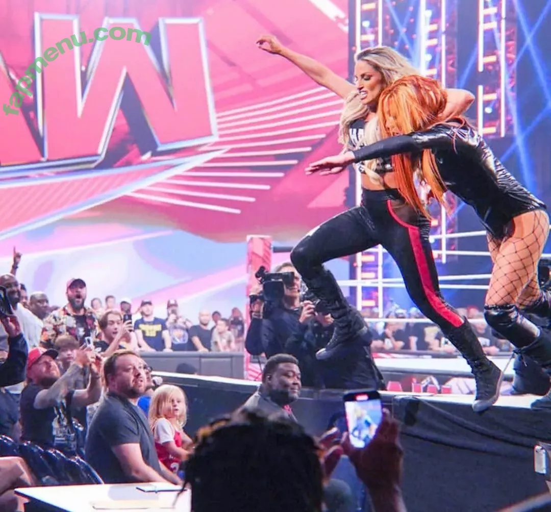 Trish Stratus nude photo #1181 (trishstratuscom)