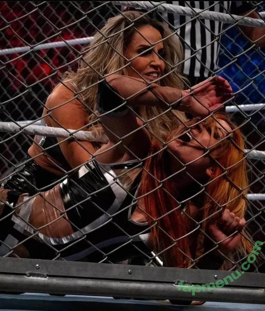 Trish Stratus nude photo #1195 (trishstratuscom)