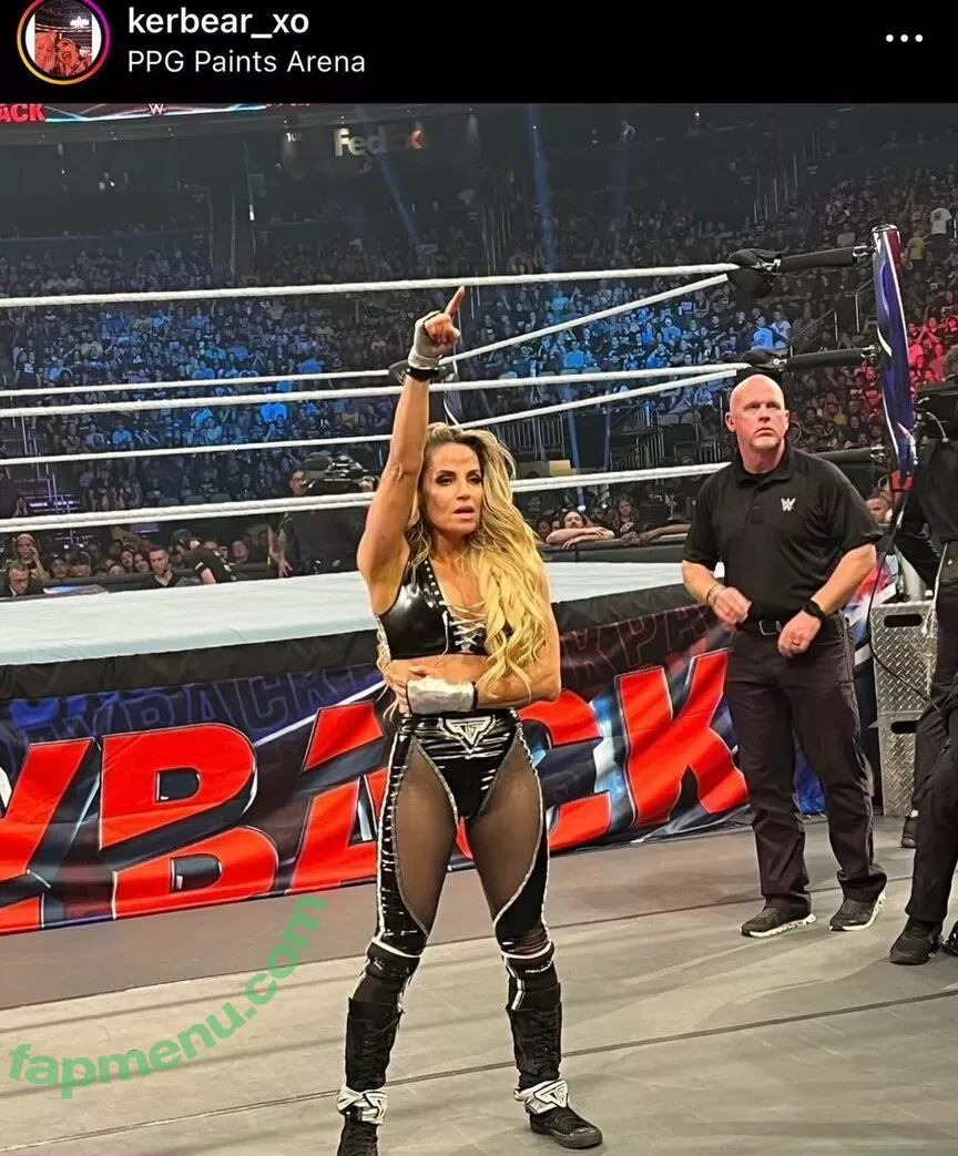 Trish Stratus nude photo #1200 (trishstratuscom)