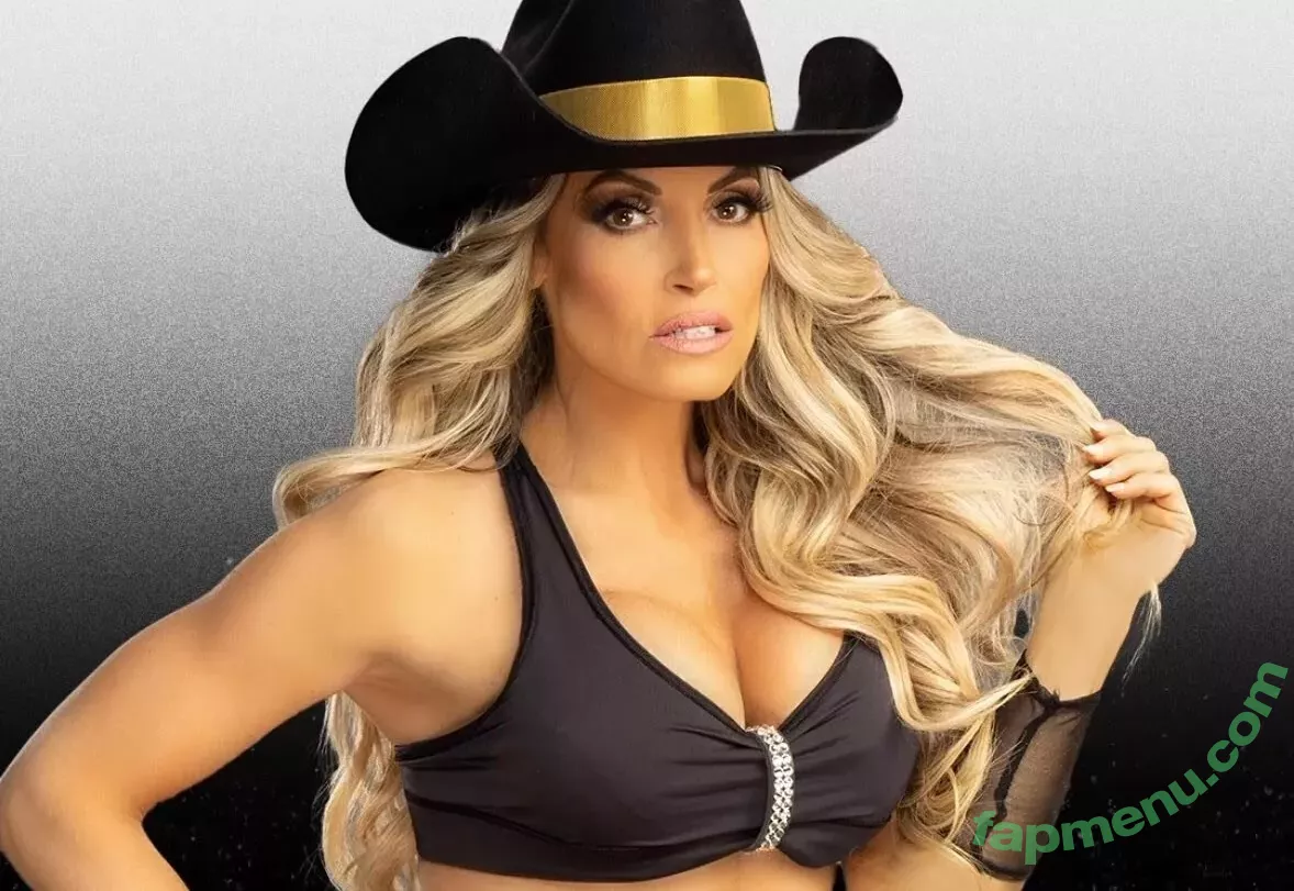 Trish Stratus nude photo #1204 (trishstratuscom)