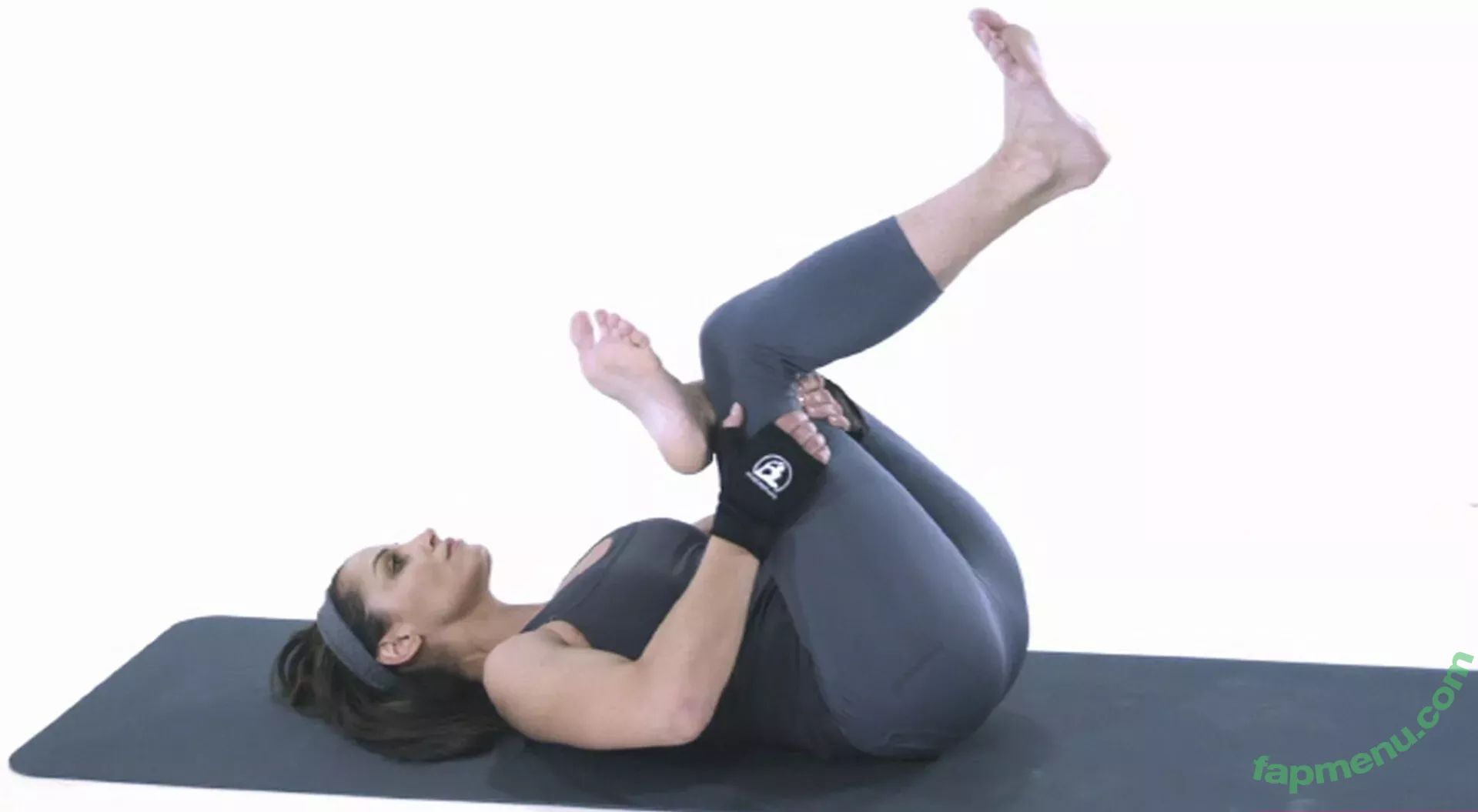 Trish Stratus nude photo #1224 (trishstratuscom)