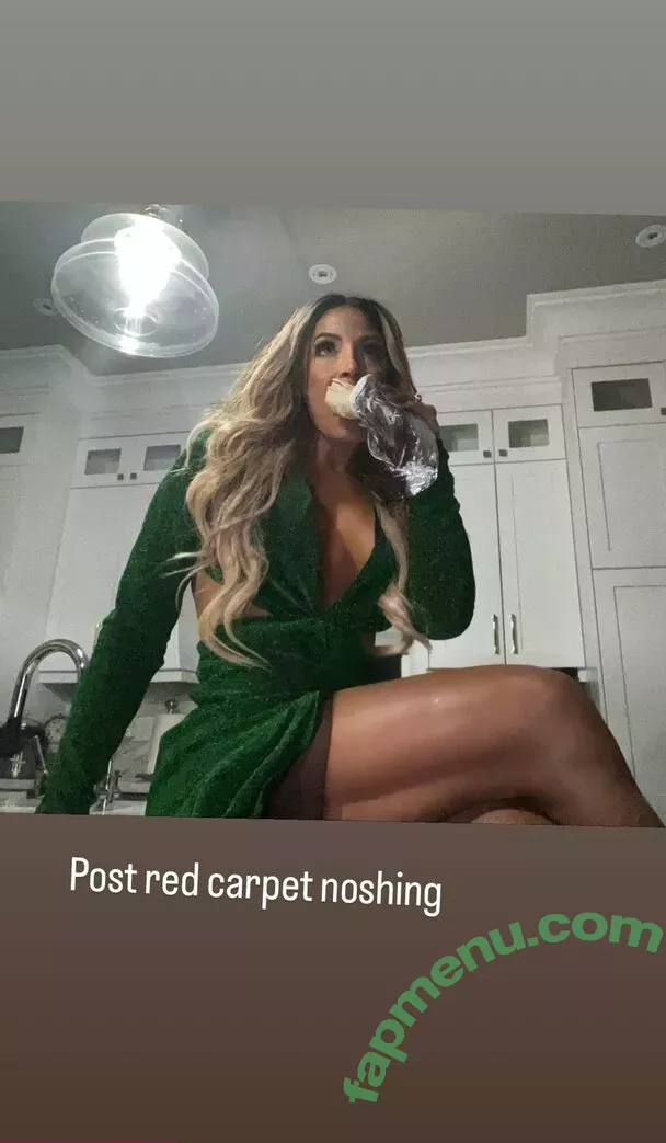 Trish Stratus nude photo #1273 (trishstratuscom)