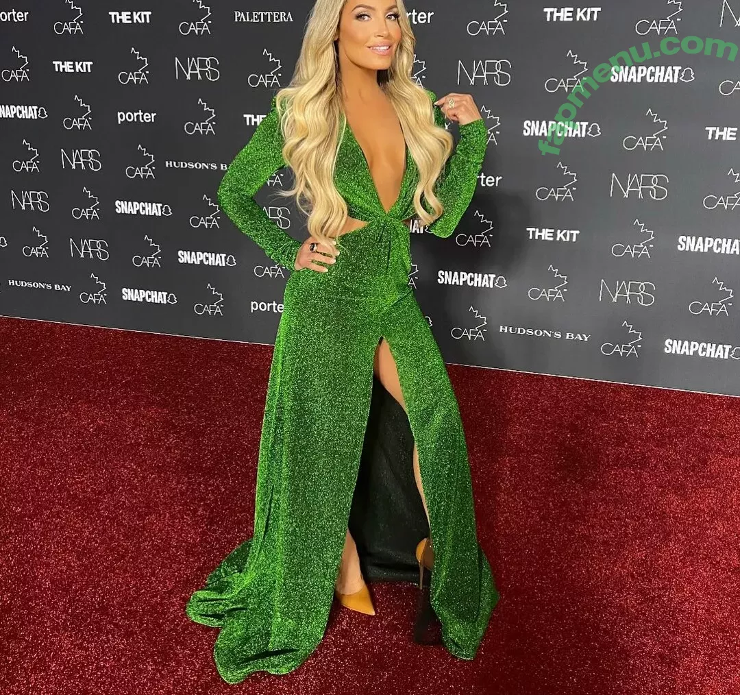 Trish Stratus nude photo #1287 (trishstratuscom)