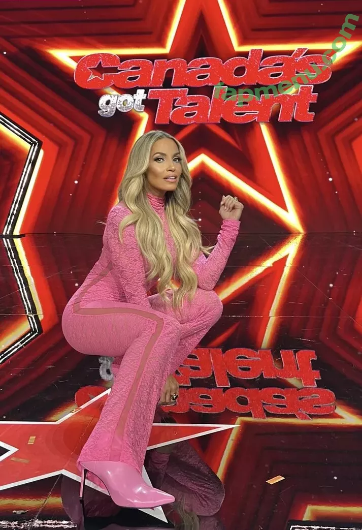 Trish Stratus nude photo #1290 (trishstratuscom)