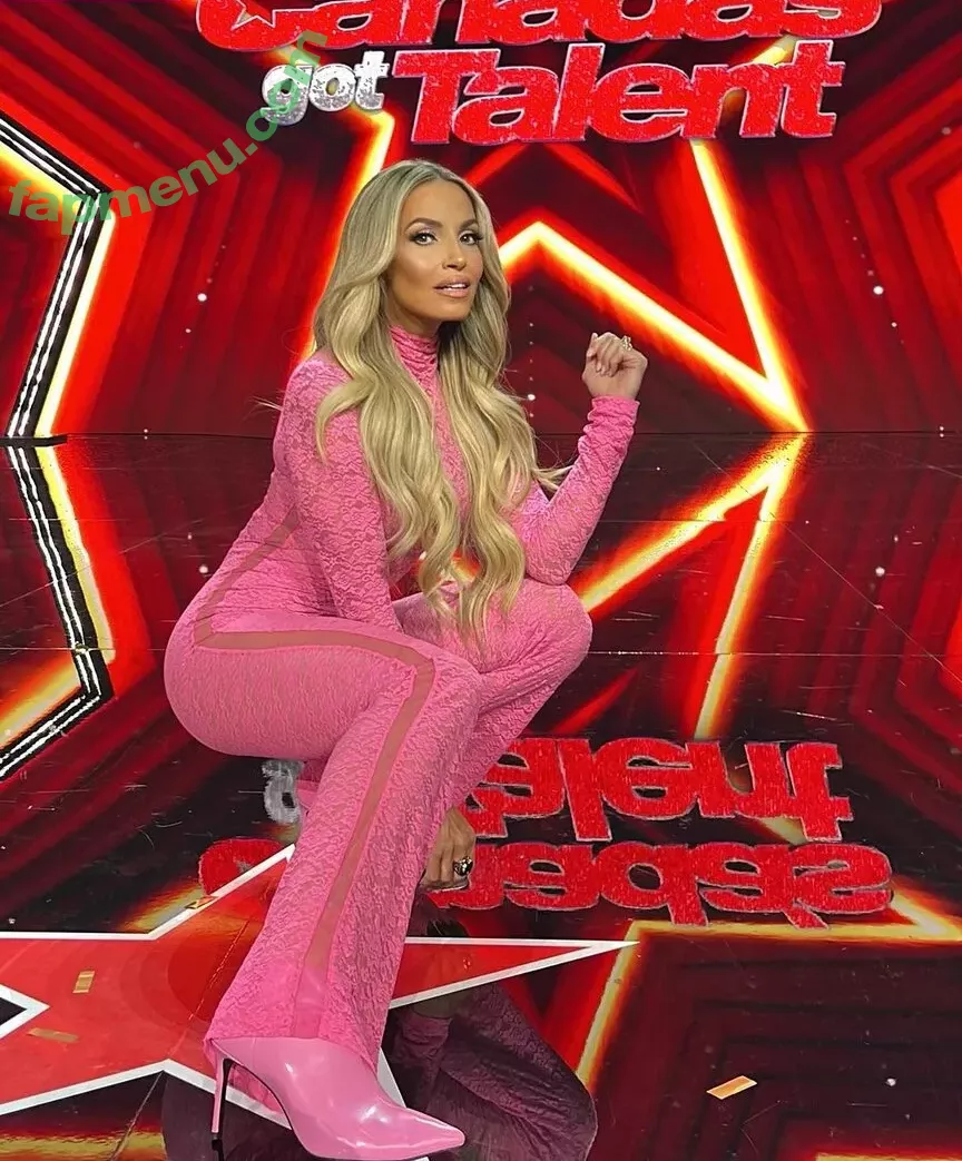 Trish Stratus nude photo #1291 (trishstratuscom)