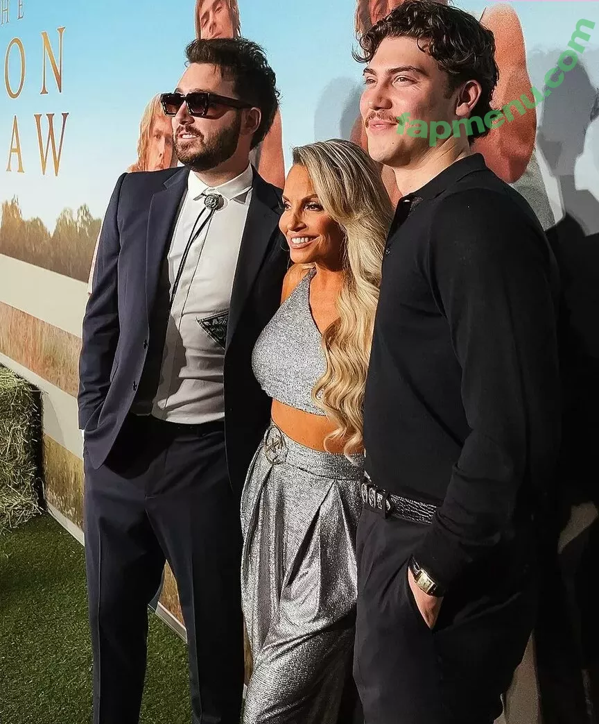 Trish Stratus nude photo #1298 (trishstratuscom)