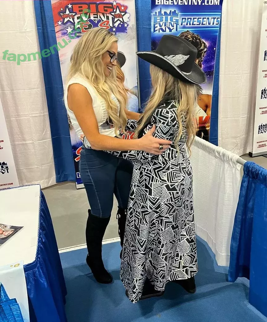 Trish Stratus nude photo #1325 (trishstratuscom)