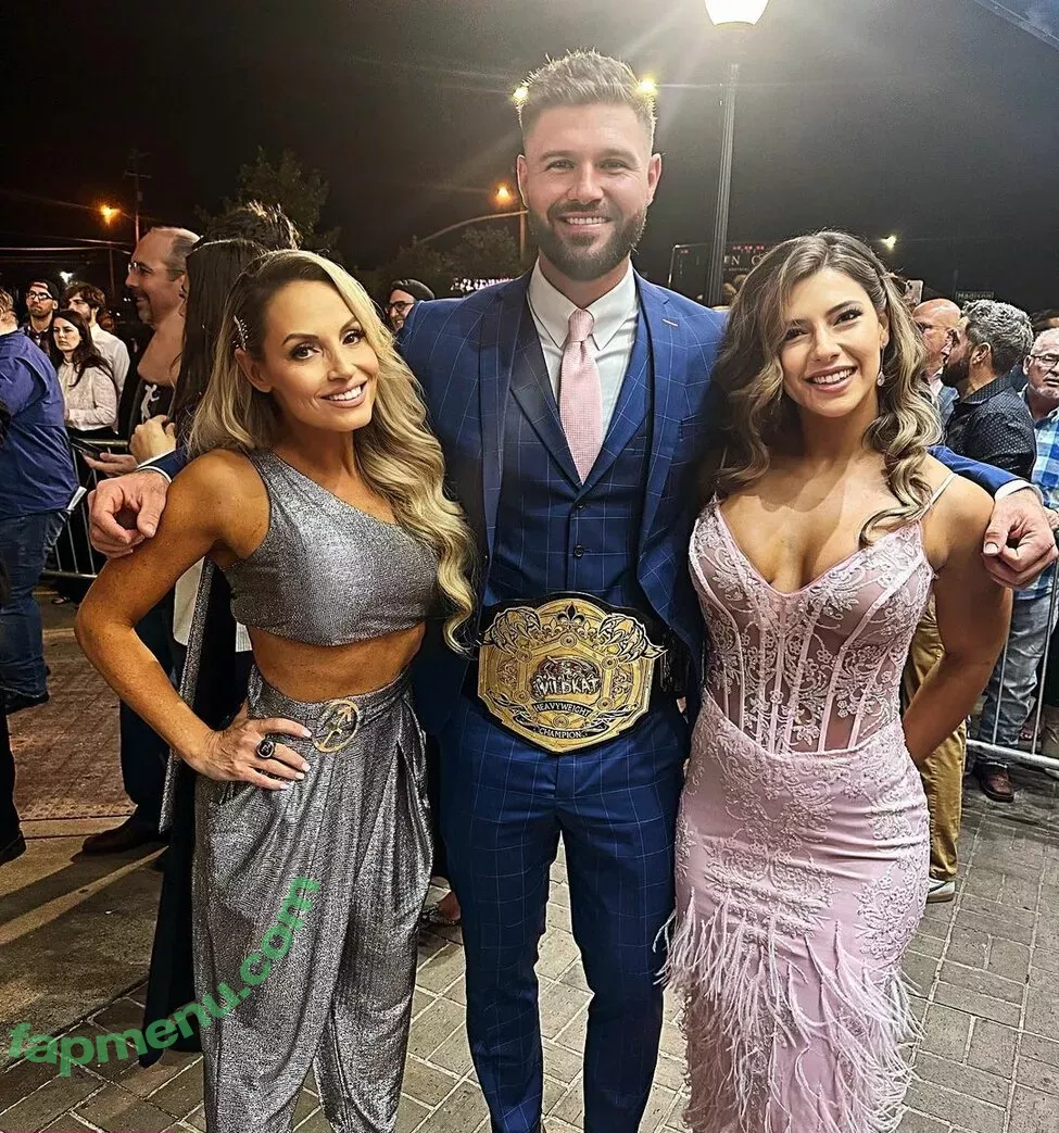 Trish Stratus nude photo #1358 (trishstratuscom)