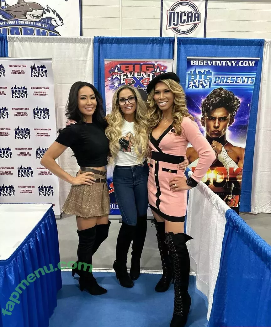 Trish Stratus nude photo #1359 (trishstratuscom)