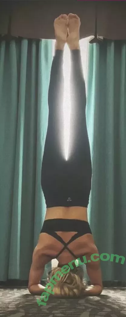 Trish Stratus nude photo #1443 (trishstratuscom)