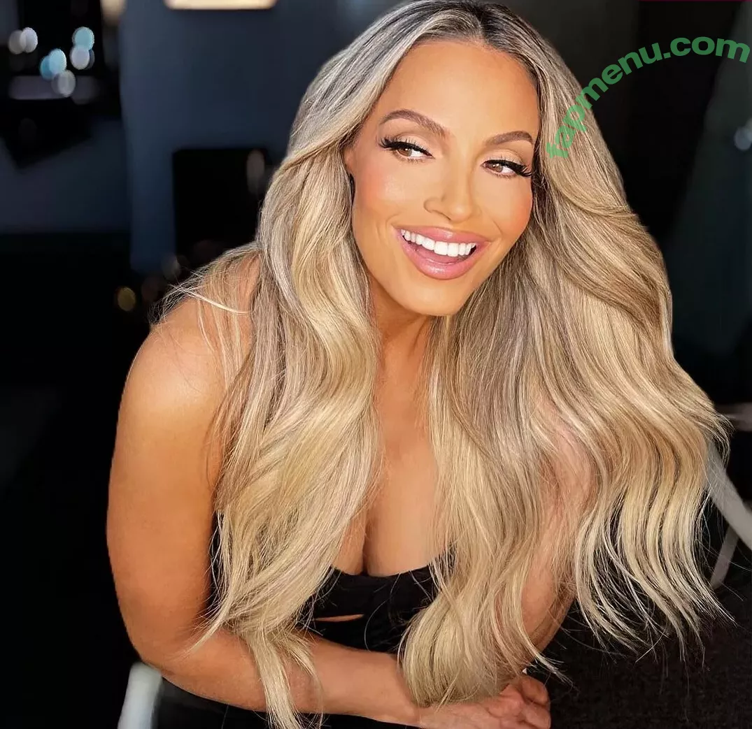 Trish Stratus nude photo #1463 (trishstratuscom)