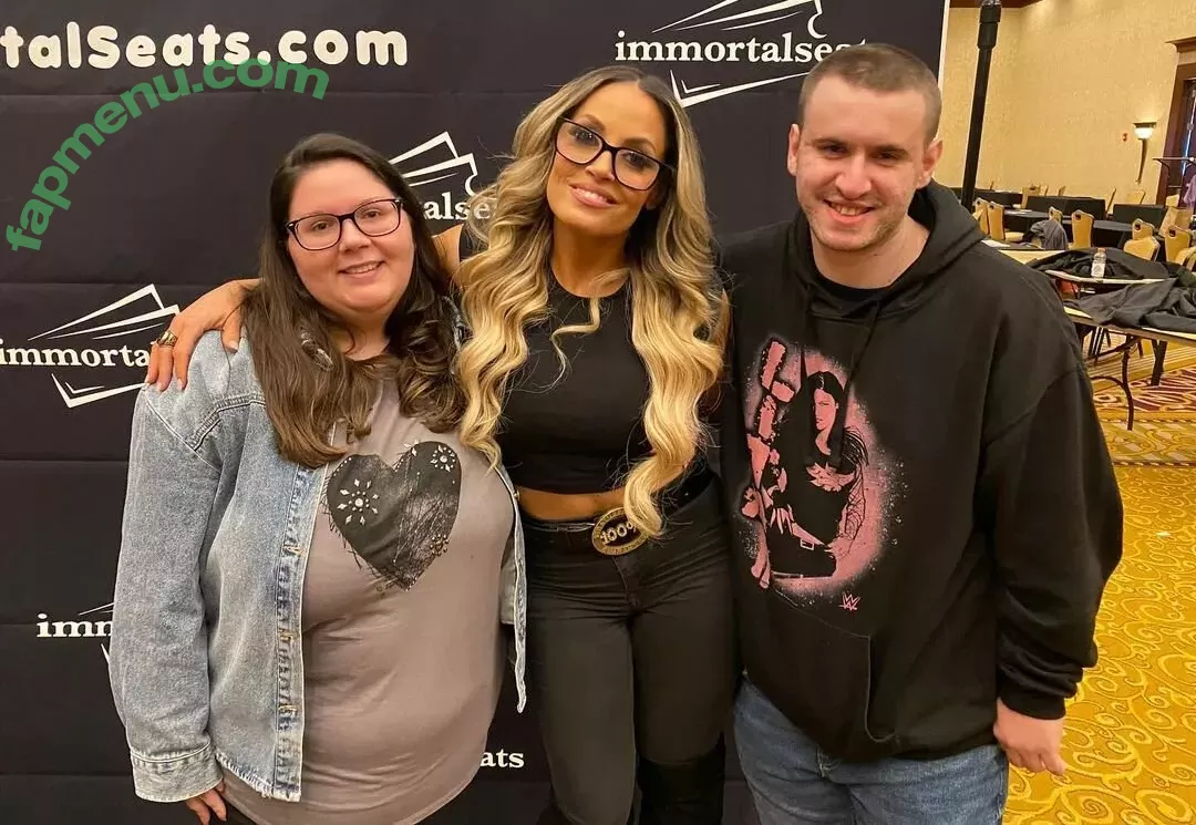 Trish Stratus nude photo #1505 (trishstratuscom)